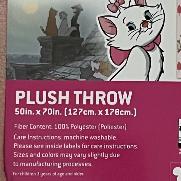 Disney Marie Aristocats Plush Throw Blanket - Picture 2 of 4